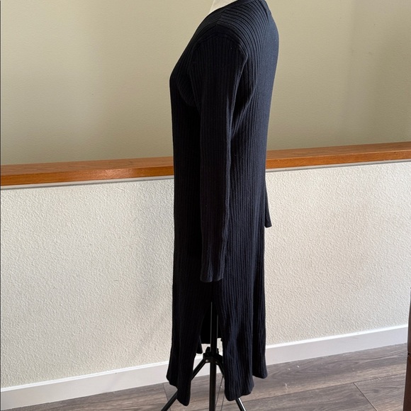 Future Collective Black Sweater duster size medium 3 button closure - Picture 6 of 11